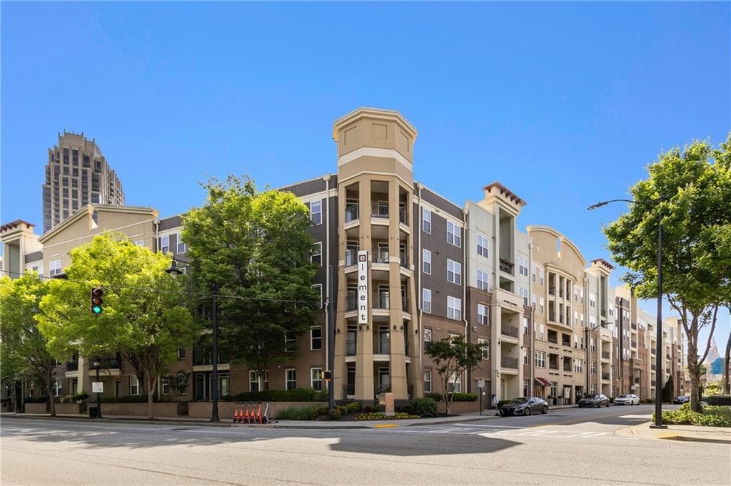 2 bedroom, 2 bathroom condominium sold at 390 17th Street 4055, Atlanta, GA 30363