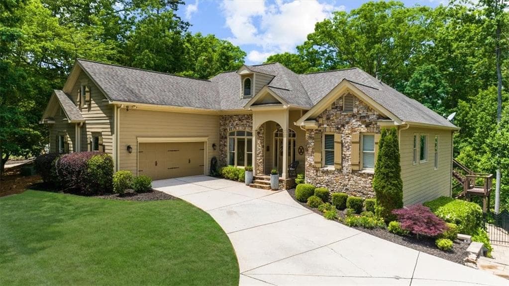 6 bedroom, 5 bathroom, 5,345 sq ft single family residence sold at 8840 Bayhill Drive, Gainesville, GA 30506