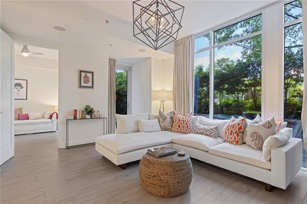 2 bedroom, 3 bathroom, 1,264 sq ft condominium sold at 1820 Peachtree Street 311, Atlanta, GA 30309