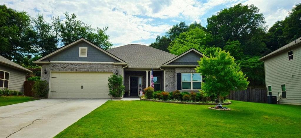 395 Brooks Village Drive, Pendergrass, GA 30567 — most recent listing photo