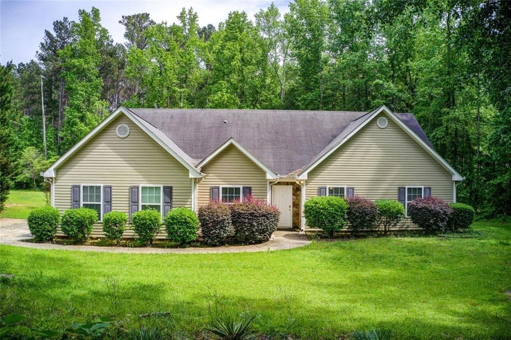 4 bedroom, 3 bathroom single family residence sold at 414 Pamela Court, Mcdonough, GA 30252