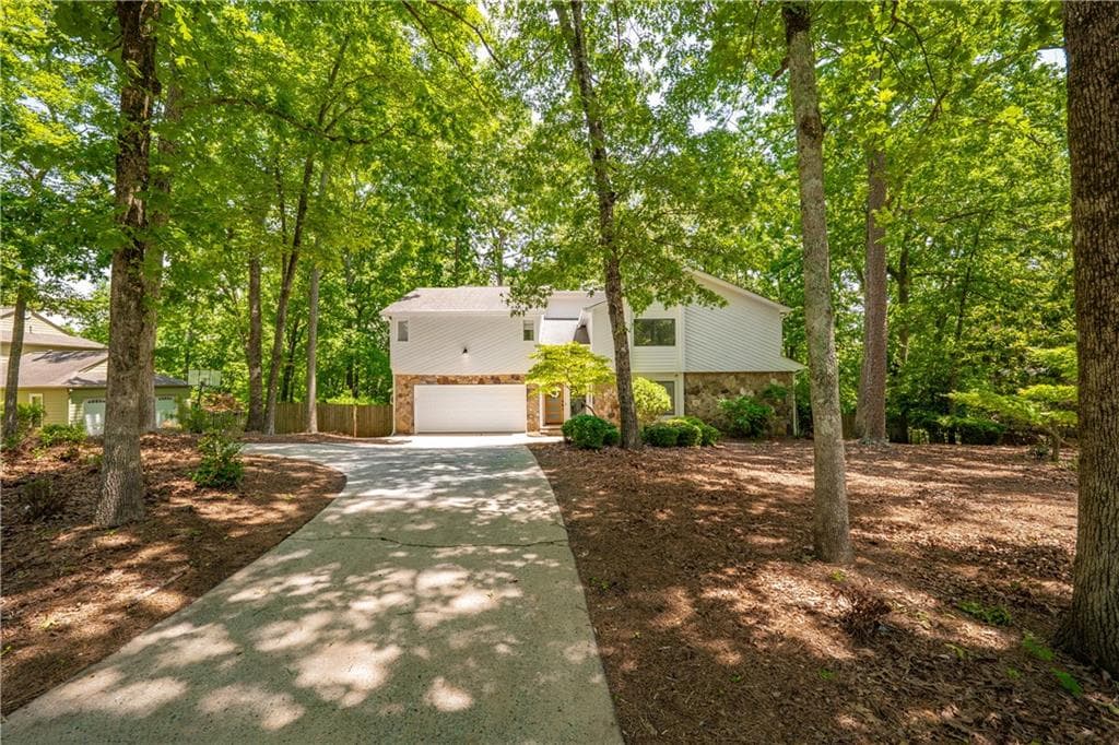 4 bedroom, 3 bathroom single family residence sold at 110 Fairway Ridge Drive, Johns Creek, GA 30022