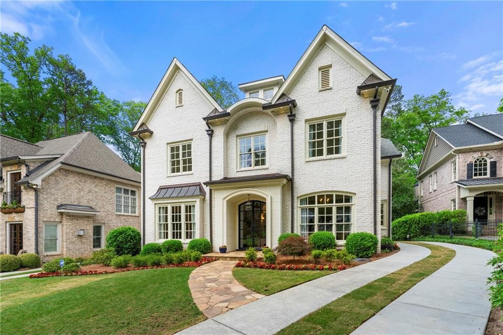 6 bedroom, 8 bathroom, 7,219 sq ft single family residence sold at 4005 N Stratford Road, Atlanta, GA 30342