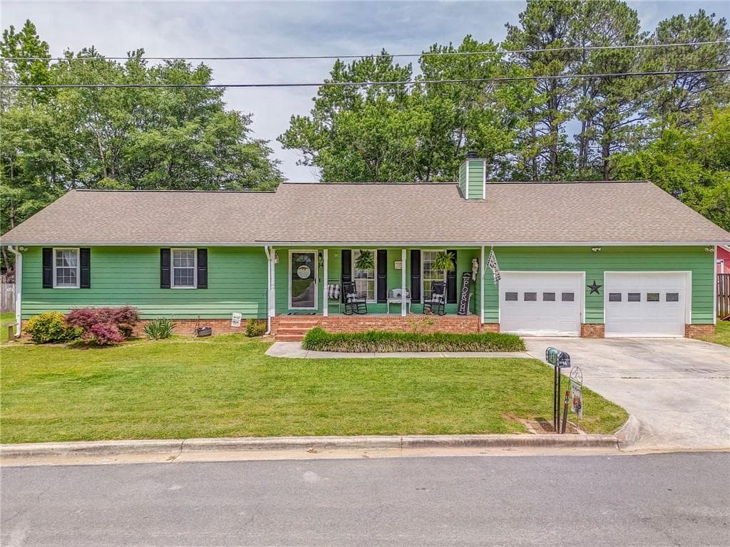 3 bedroom, 2 bathroom single family residence sold at 14 Eden Drive, Rome, GA 30165