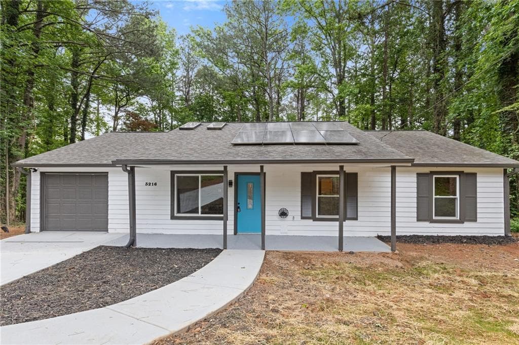 3 bedroom, 2 bathroom, 1,356 sq ft single family residence sold at 3216 Montheath Court, Duluth, GA 30096