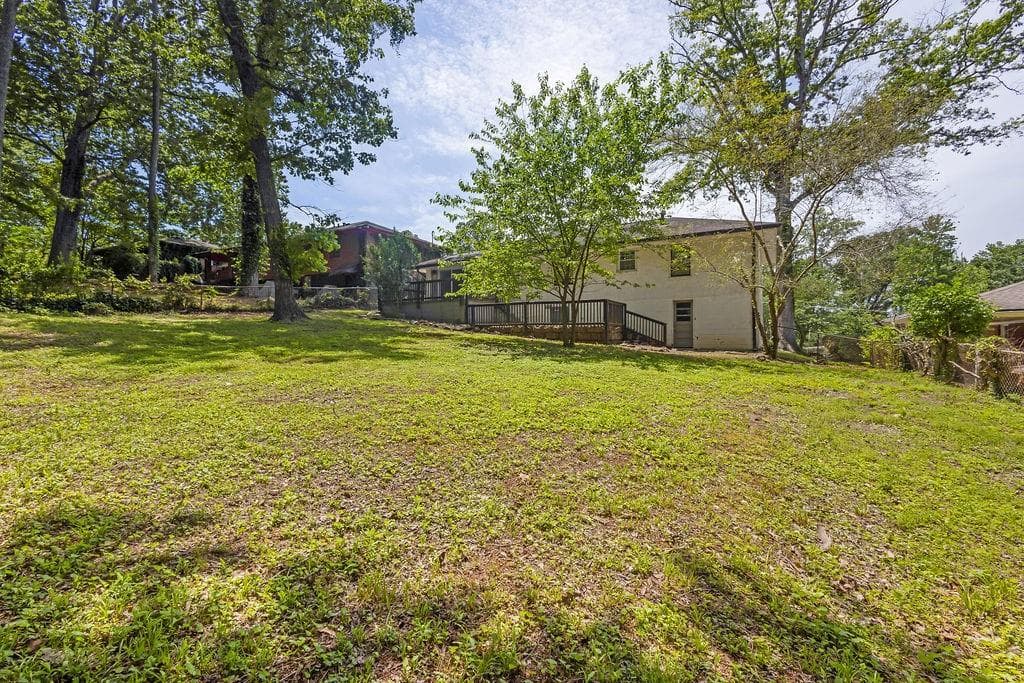 4 bedroom, 2 bathroom, 1,329 sq ft single family residence for sale at 2636 Flagstone Drive, Atlanta, GA 30316 — photo 7
