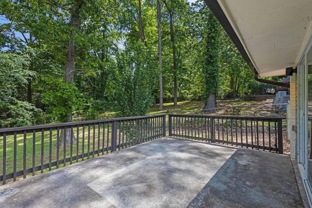 4 bedroom, 2 bathroom, 1,329 sq ft single family residence for sale at 2636 Flagstone Drive, Atlanta, GA 30316 — photo 9