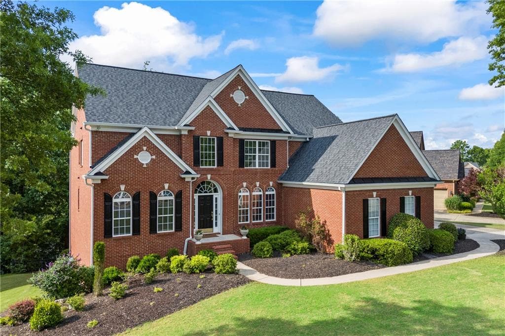 5 bedroom, 6 bathroom single family residence sold at 5260 Harbury Lane, Suwanee, GA 30024