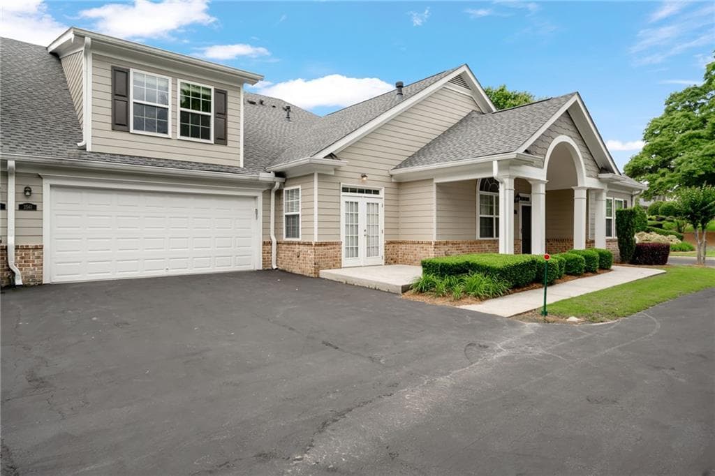 2561 Grapevine Circle 104, Cumming, GA 30041 — most recent listing photo