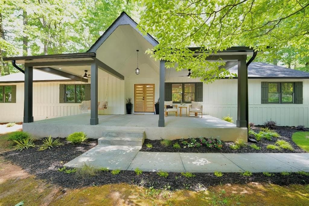 5 bedroom, 5 bathroom, 4,126 sq ft single family residence sold at 3875 Grizzard Trail, Peachtree Corners, GA 30092