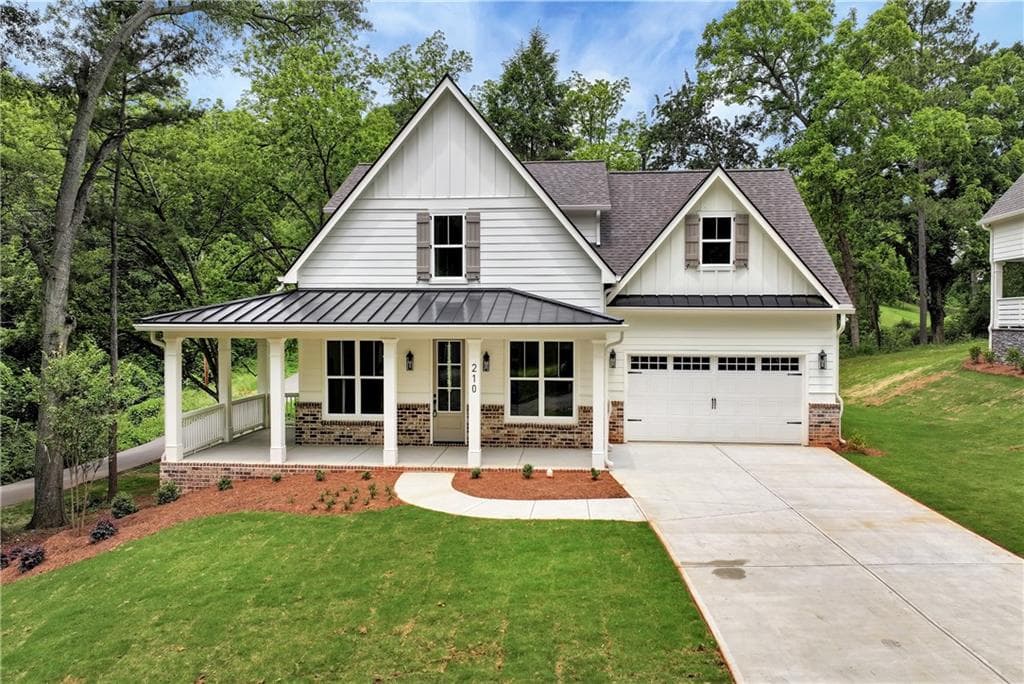 210 College Avenue, Commerce, GA 30529 — most recent listing photo