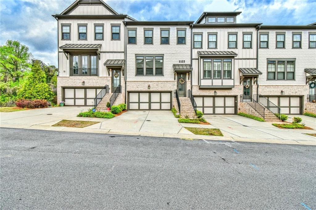 1122 Provence Lane, Decatur, GA 30033 — most recent listing photo