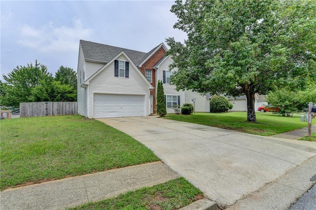 3 bedroom, 3 bathroom single family residence sold at 2355 Glen Chase Lane, Lawrenceville, GA 30044