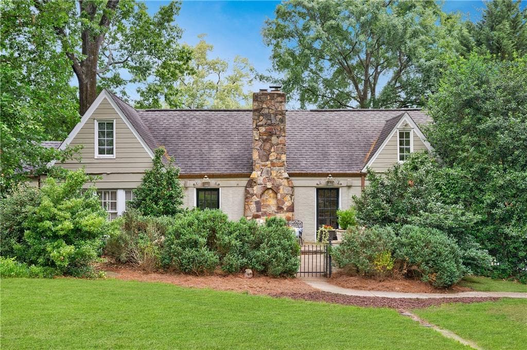 250 Lakeview Avenue, Atlanta, GA 30305 — most recent listing photo