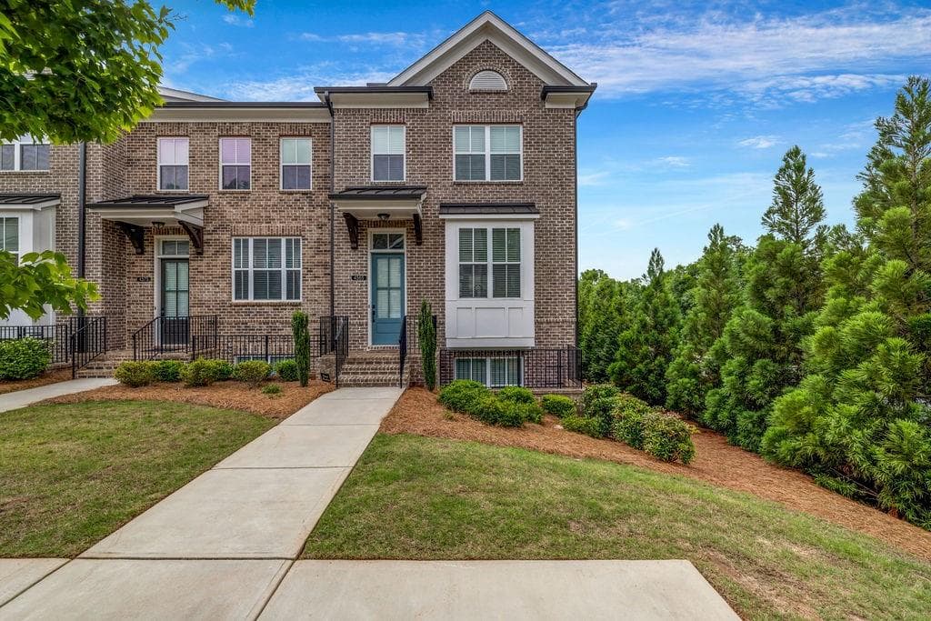 4565 Sims Park Ovlk, Suwanee, GA 30024 — most recent listing photo