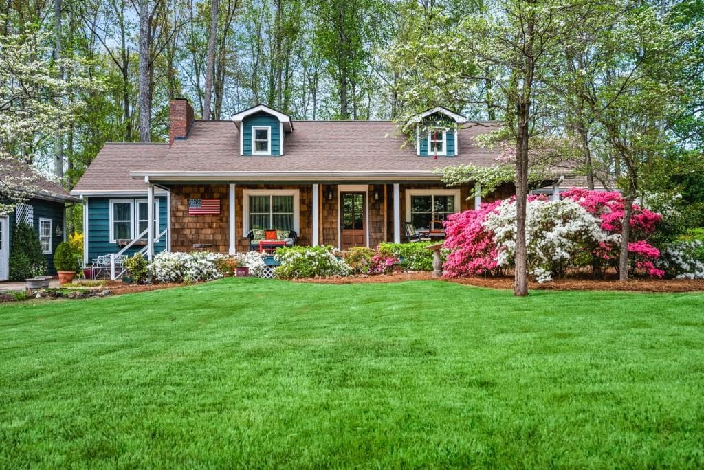 5 bedroom, 3 bathroom single family residence sold at 1691 Whitlock Road, Marietta, GA 30066