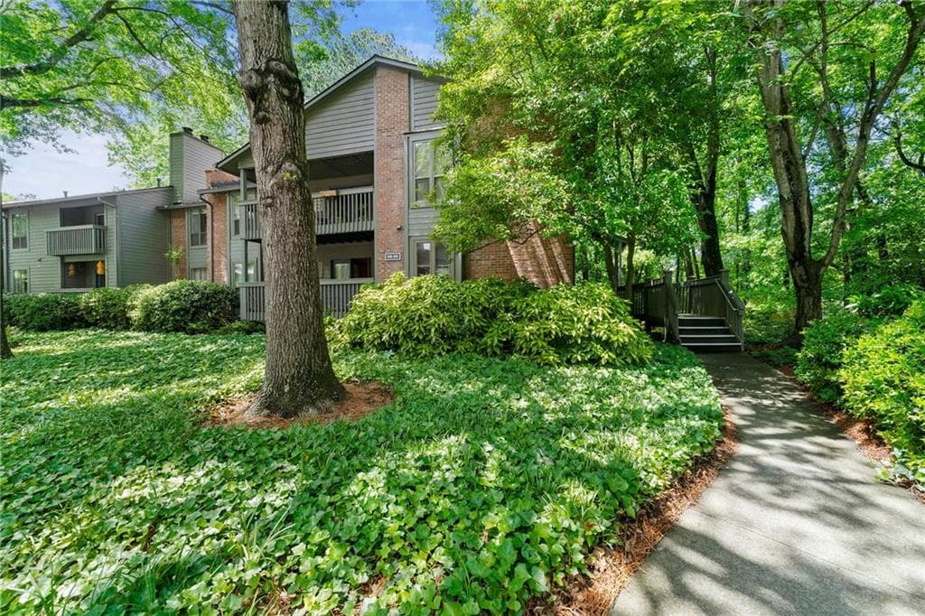 1424 Tuxworth Circle, Decatur, GA 30033 — most recent listing photo