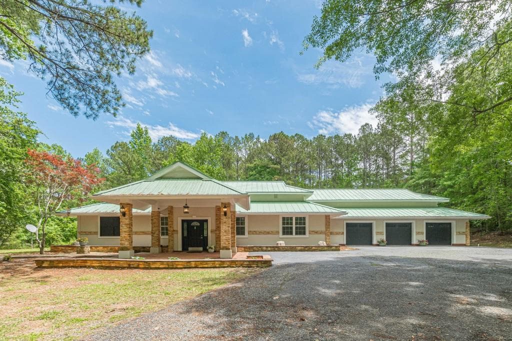 379 Bohannon Road, Grantville, GA 30220 — most recent listing photo