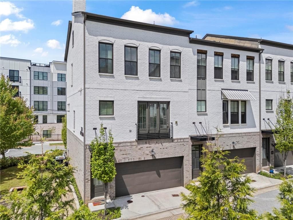 3 bedroom, 4 bathroom, 2,221 sq ft townhouse sold at 215 Arizona Avenue 1, Atlanta, GA 30307