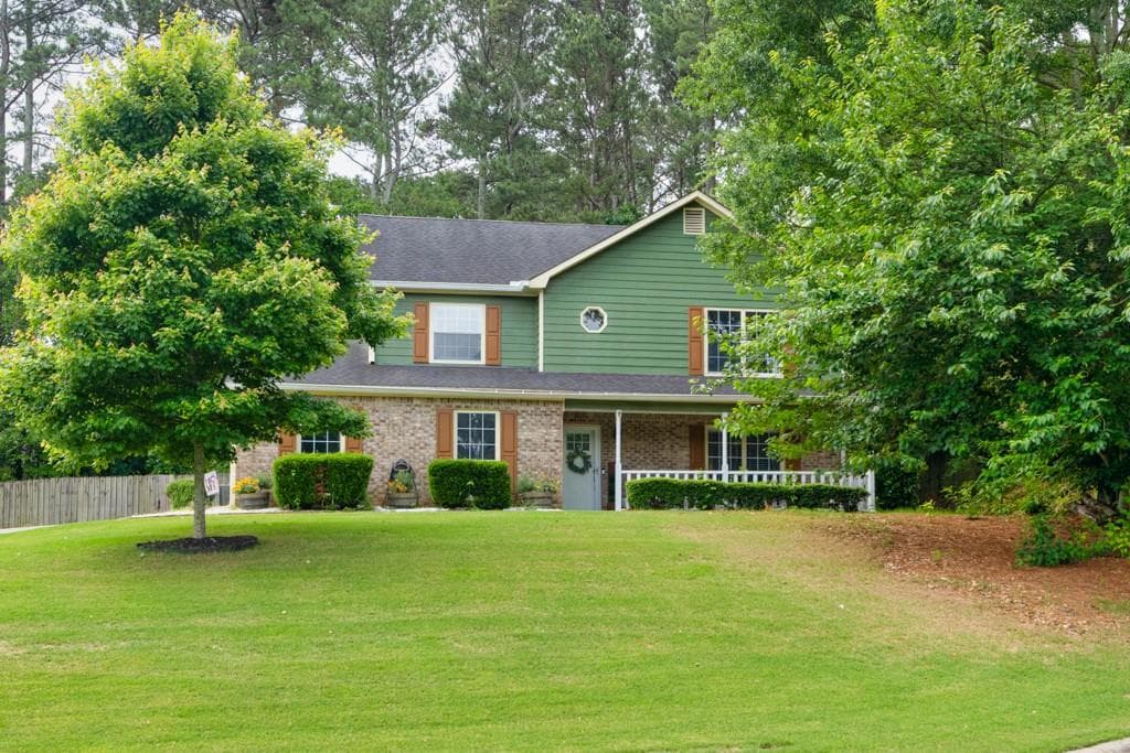 3 bedroom, 3 bathroom, 2,248 sq ft single family residence sold at 3987 Ivory Gables Place, Buford, GA 30519