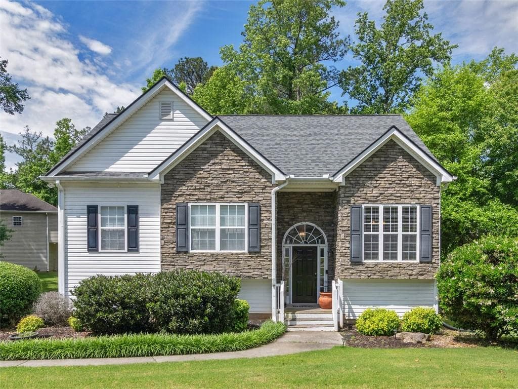 4 bedroom, 2 bathroom single family residence sold at 100 SYDNEY Summit, Villa Rica, GA 30180