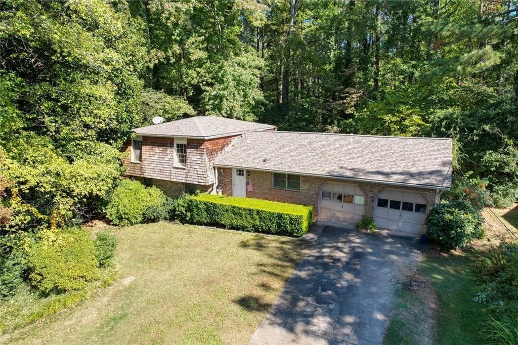 450 Karen Drive, Alpharetta, GA 30009 — most recent listing photo