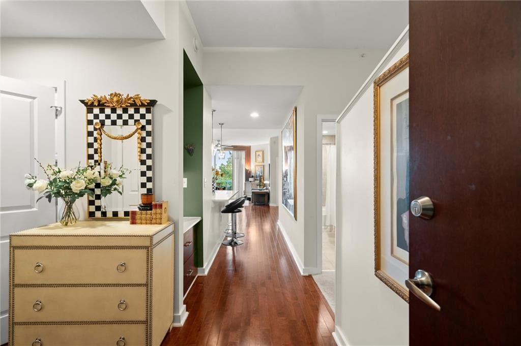 2 bedroom, 2 bathroom, 1,478 sq ft condominium sold at 3300 Windy Ridge Parkway 612, Atlanta, GA 30339