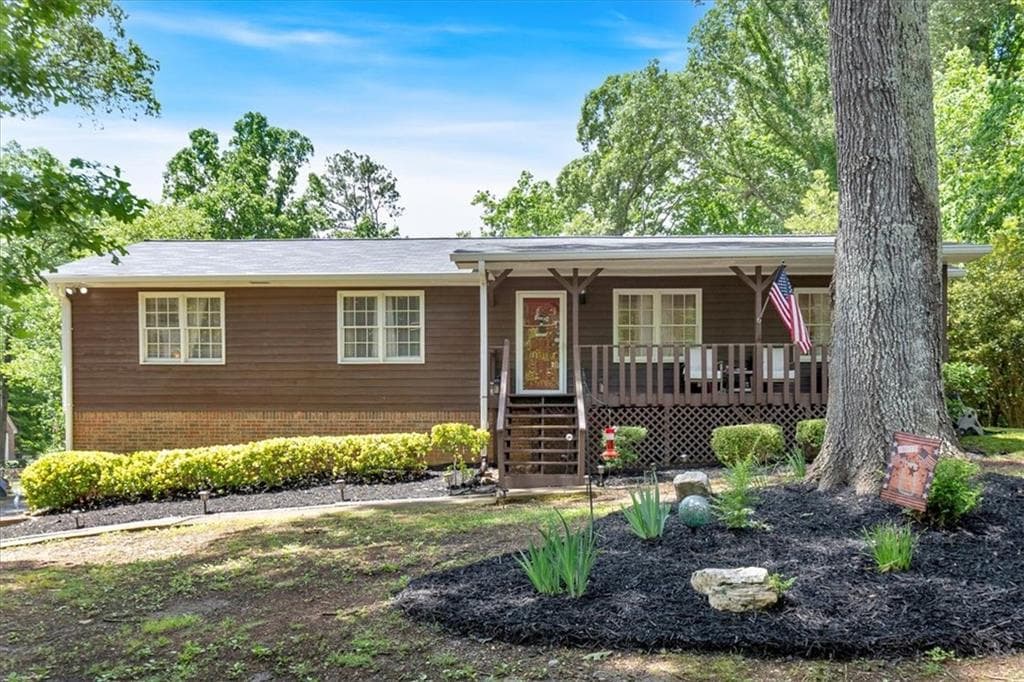 6863 Recreation Lane, Acworth, GA 30102 — most recent listing photo