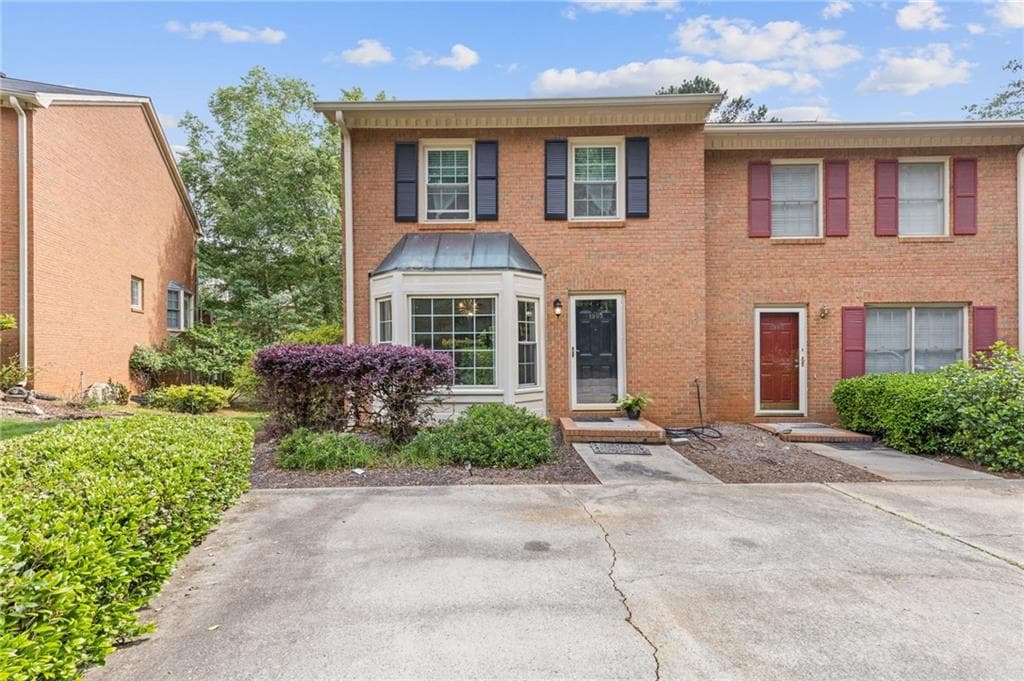 1995 Raleigh Tavern Drive, Roswell, GA 30076 — most recent listing photo
