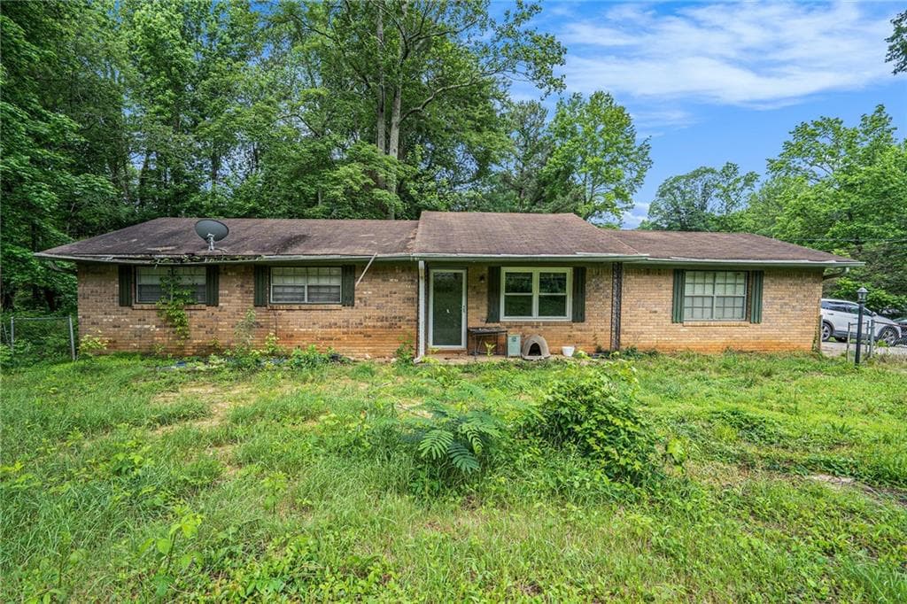 3 bedroom, 2 bathroom, 1,100 sq ft single family residence sold at 2087 Chestnut Way, Lithia Springs, GA 30122