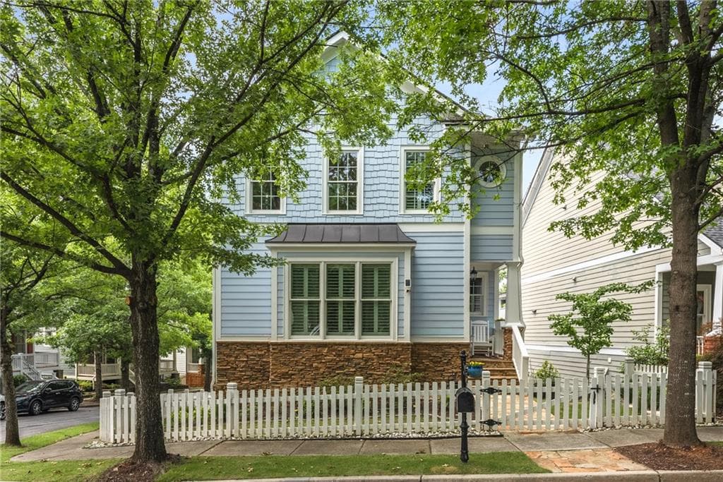 4 bedroom, 4 bathroom, 2,534 sq ft single family residence sold at 1560 Gilstrap Lane, Atlanta, GA 30318