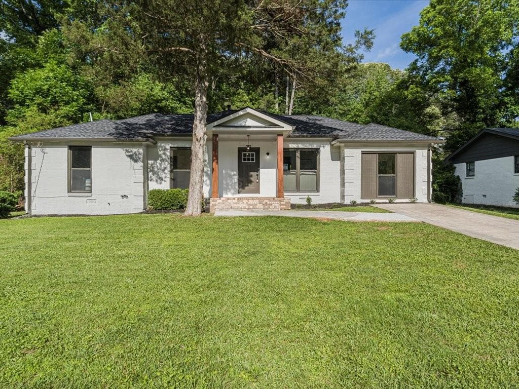4002 Lindsey Drive, Decatur, GA 30035 — most recent listing photo