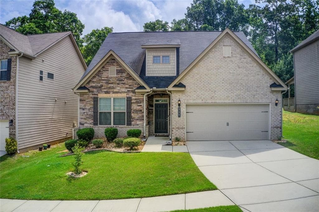 4 bedroom, 3 bathroom, 2,897 sq ft single family residence sold at 555 Lance View Lane, Lawrenceville, GA 30045