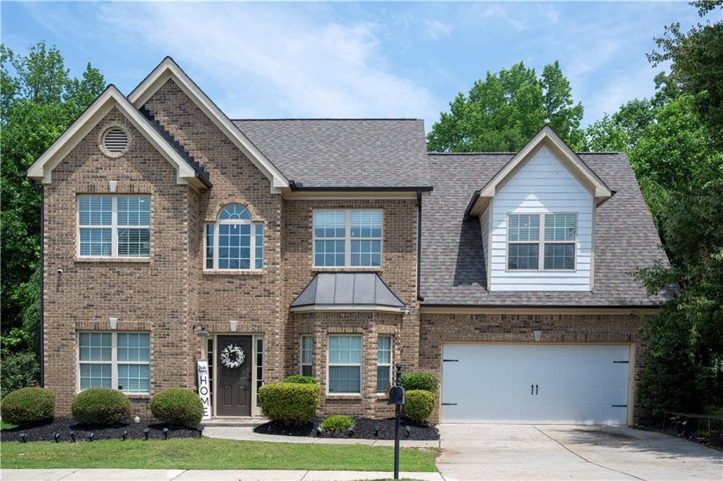 6813 Grand Hickory Drive, Braselton, GA 30517 — most recent listing photo