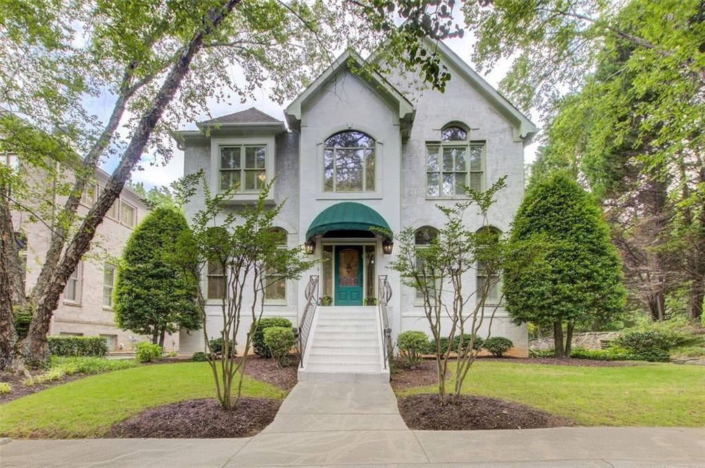 3 bedroom, 4 bathroom single family residence sold at 42 Greenland Trace, Atlanta, GA 30342