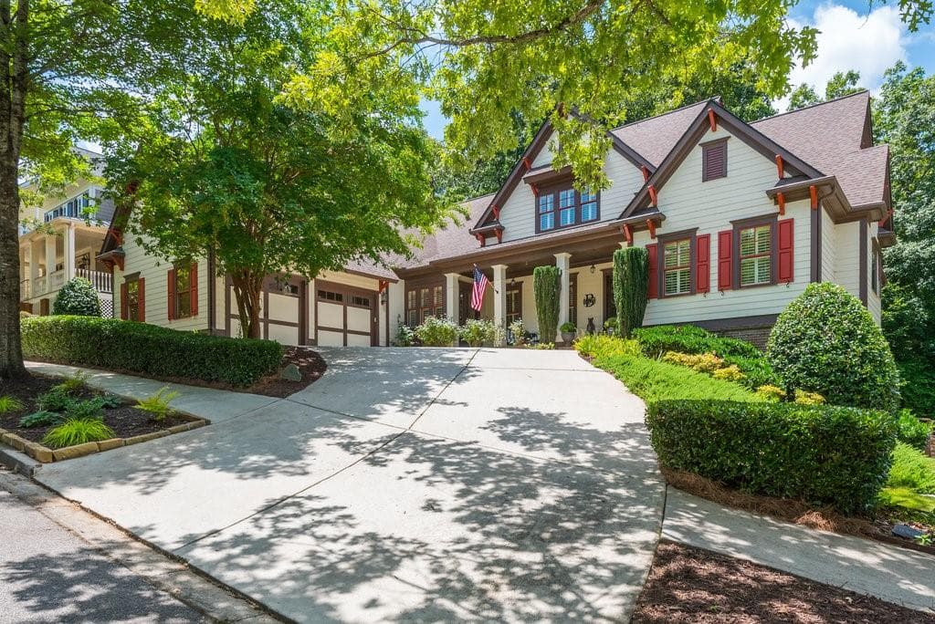6 bedroom, 5 bathroom, 5,644 sq ft single family residence sold at 9967 Devonshire Street, Douglasville, GA 30135