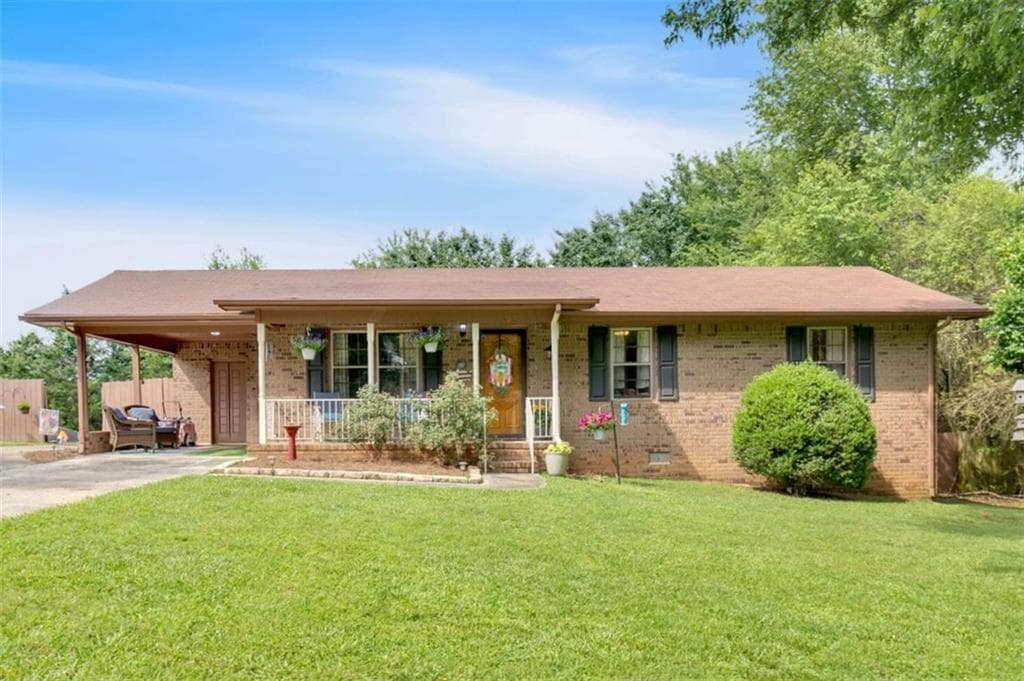 3 bedroom, 1 bathroom single family residence sold at 1277 Abrams Road, Silver Creek, GA 30173