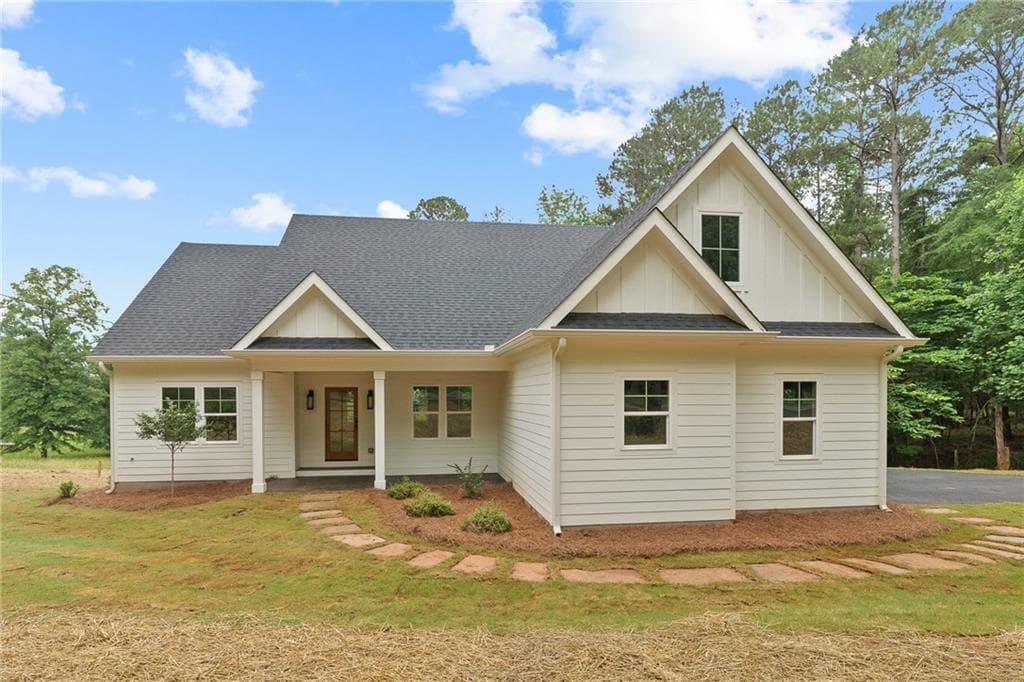 4 bedroom, 3 bathroom, 1,881 sq ft single family residence sold at 102-A S Cay Drive, Milledgeville, GA 31061