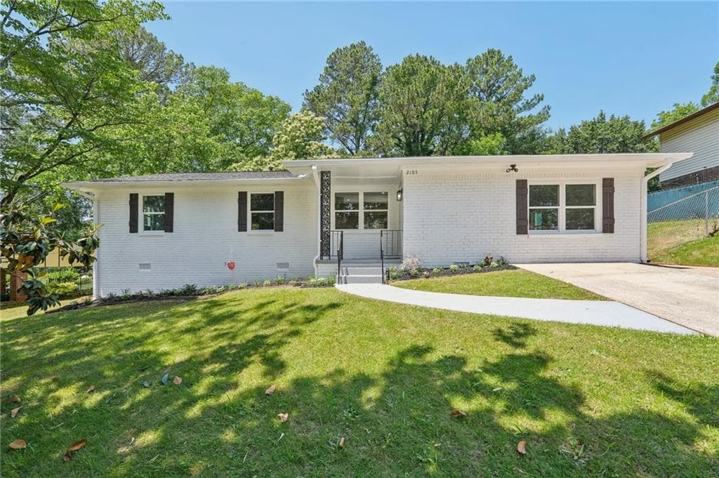 3 bedroom, 2 bathroom, 1,579 sq ft single family residence sold at 2105 Royal Fox Way, Decatur, GA 30032