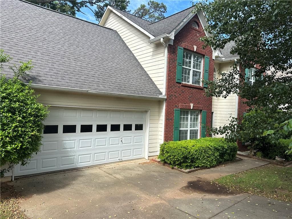 4 bedroom, 3 bathroom, 2,137 sq ft single family residence sold at 1570 Twin Bridge Lane, Lawrenceville, GA 30043