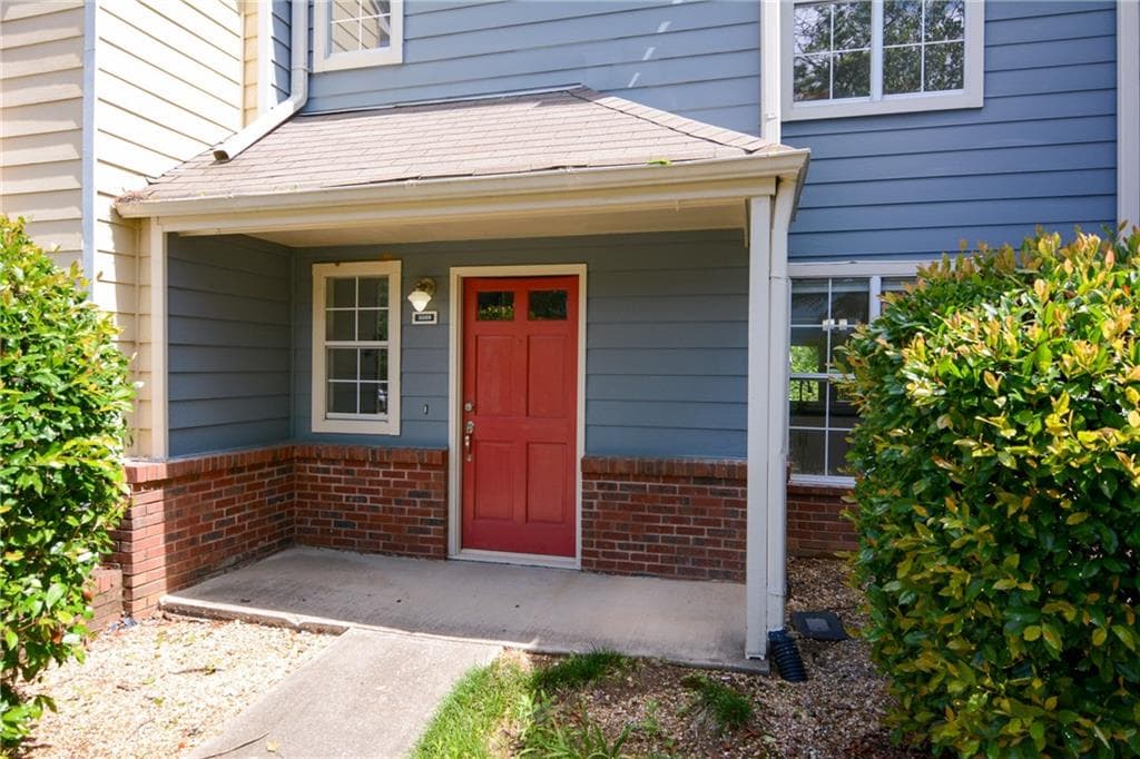 2 bedroom, 3 bathroom, 1,268 sq ft townhouse sold at 3263 LONG IRON Place, Lawrenceville, GA 30044