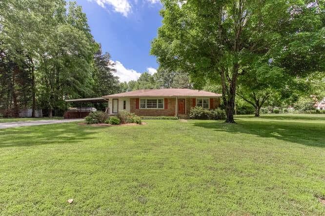 3 bedroom, 1 bathroom, 1,330 sq ft single family residence sold at 4545 Gaydon Road, Powder Springs, GA 30127