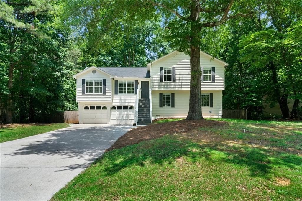 4 bedroom, 3 bathroom, 2,000 sq ft single family residence sold at 50 LAZY WATER Drive, Euharlee, GA 30120