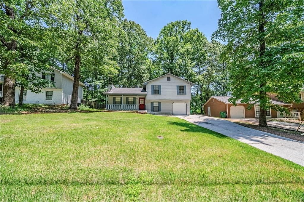 3 bedroom, 2 bathroom, 1,368 sq ft single family residence sold at 1934 Patton Place, Lithonia, GA 30058