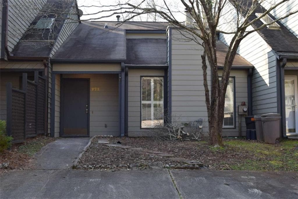 1 bedroom, 2 bathroom townhouse sold at 272 Toweridge Drive, Marietta, GA 30064