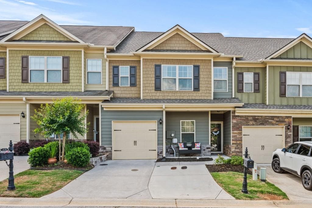 3 bedroom, 3 bathroom, 1,621 sq ft townhouse sold at 881 Ash Street, Canton, GA 30114