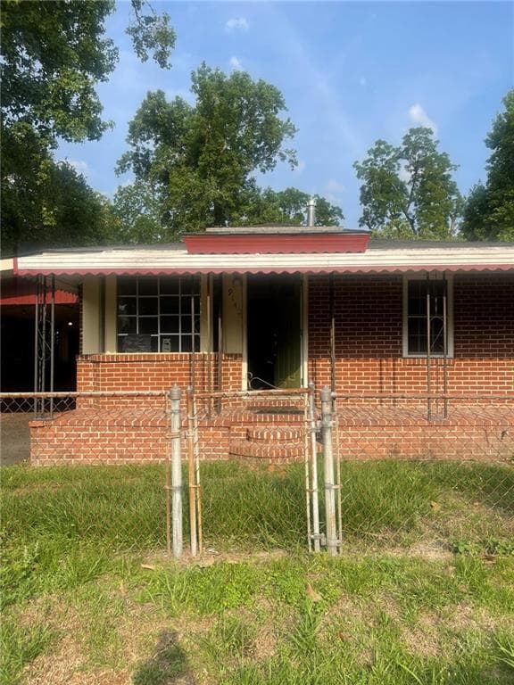 914 Bowden Street, Savannah, GA 31415 — most recent listing photo