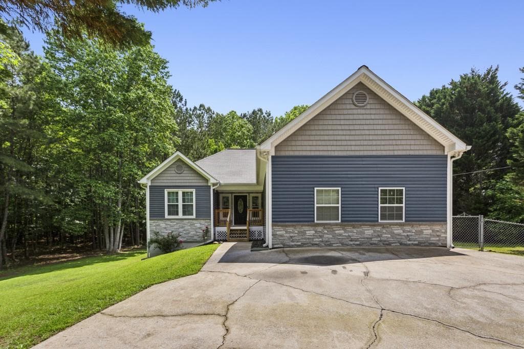 4 bedroom, 2 bathroom single family residence sold at 735 Poplar Road, Dallas, GA 30157