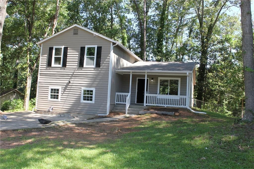 5561 Petite Point, Stone Mountain, GA 30058 — most recent listing photo