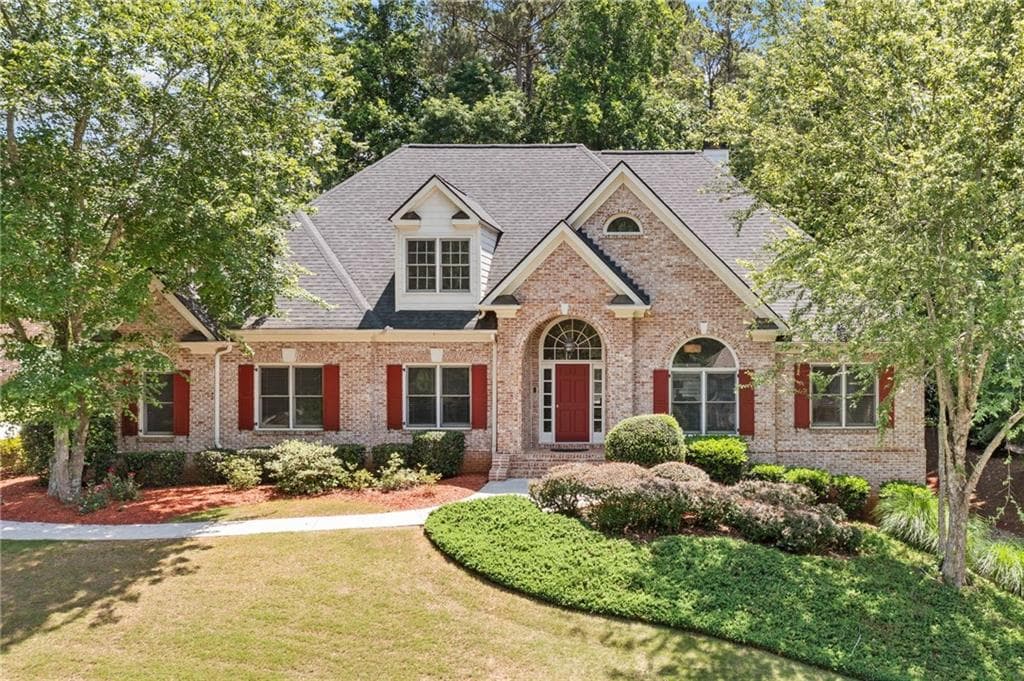 4 bedroom, 3 bathroom single family residence sold at 997 Thousand Oaks Bend, Kennesaw, GA 30152